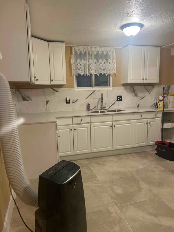 Foto principal - 4519 Cook St