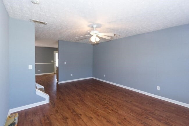 Foto del edificio - 109 Blake Ave