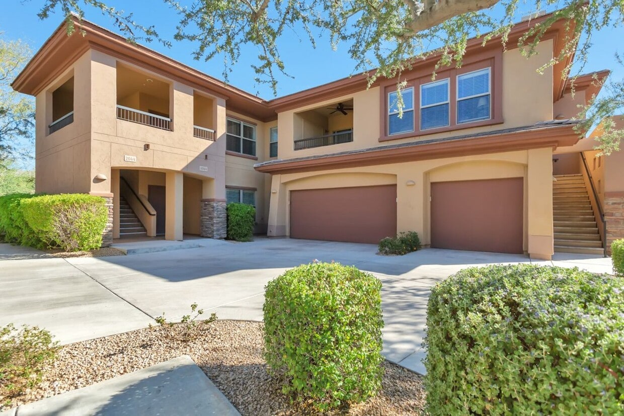 Beautiful and Meticulously Kept 2Bed Cave... Condo for Rent in Cave