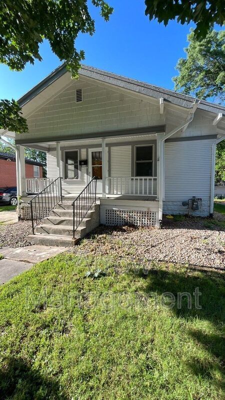 Primary Photo - 4017 F St