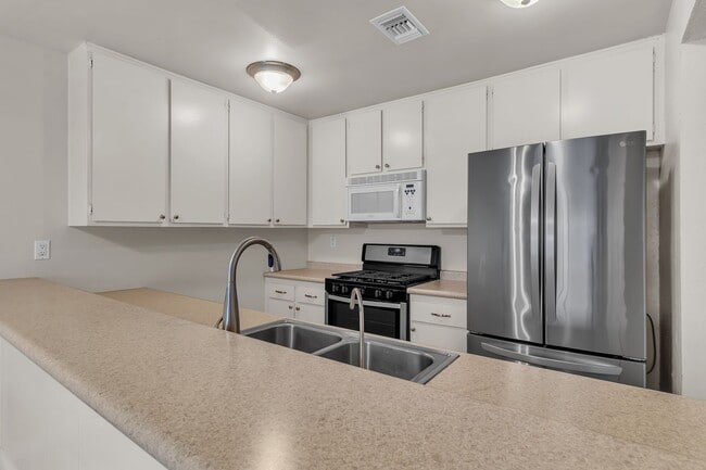 Photo - 403 Orange Blossom House