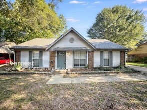 Building Photo - 3760 Heathcliff Dr