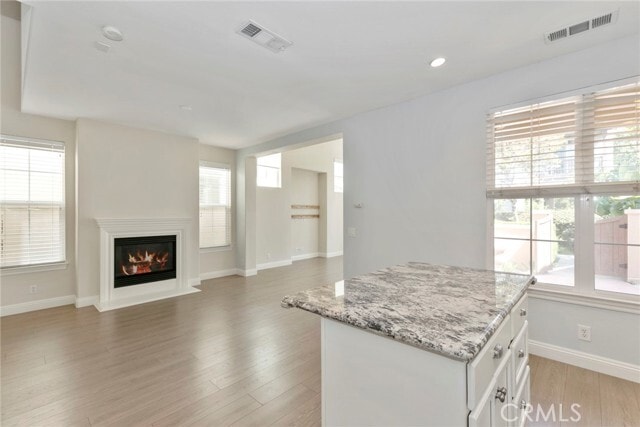 Building Photo - 63 Figtree