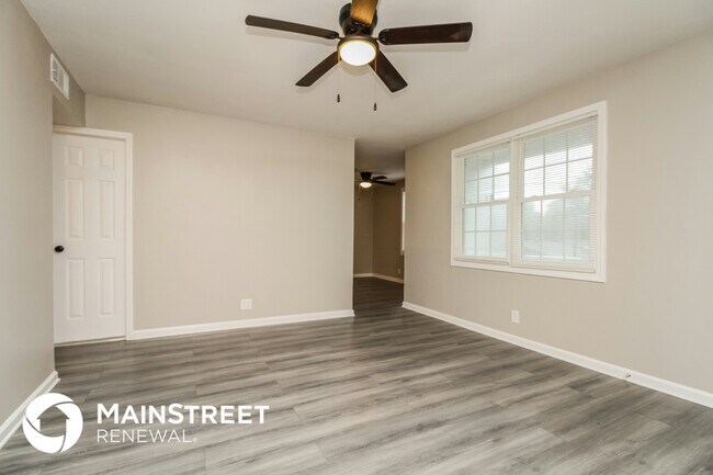 Foto del edificio - 241 Warrior Rd