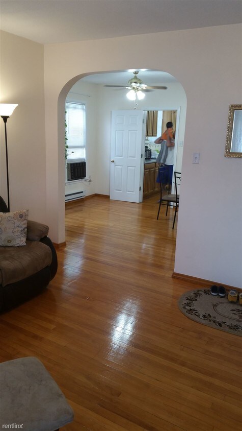 Primary Photo - 135 Caroline Ave