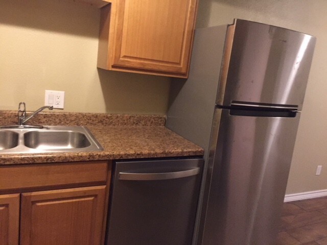 Foto del edificio - 511 S Main St