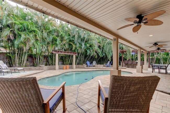 Building Photo - 3935 W Eden Roc Cir