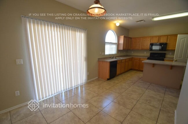 Foto del edificio - 8928 W Watkins St