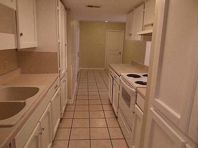 Photo - 3931 Rosebud Dr House