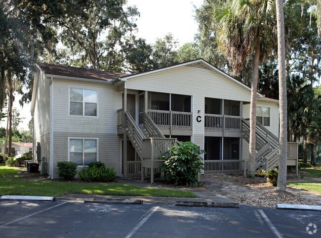 Building Photo - Georgetowne Lake Condos