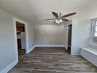 Building Photo - 3948 Vinceton St