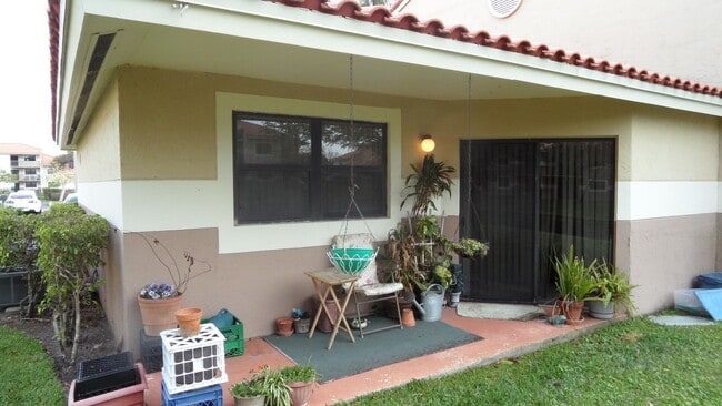 1bd /1 ba Graet Location! - 1bd /1 ba Graet Location! House