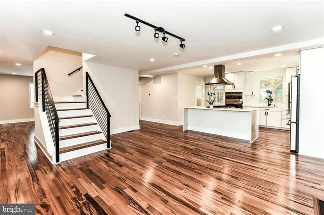 Foto del edificio - 5311 Roosevelt St