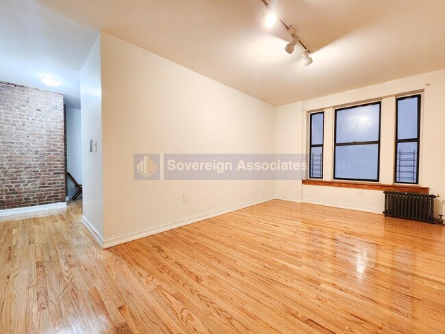 Foto del edificio - 112 Haven Avenue