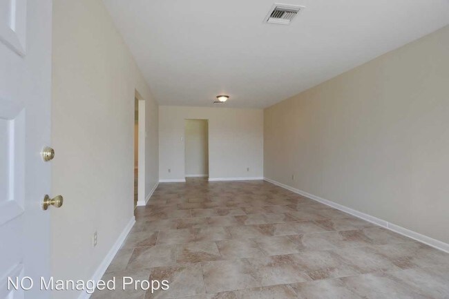 Building Photo - 3 br, 1.5 bath House - 333 Riverdale Dr.