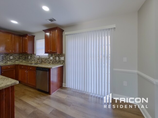 Foto del edificio - 4711 Manchineel Ln