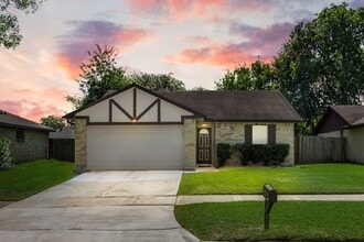 Building Photo - 10231 Gulfstream Ln