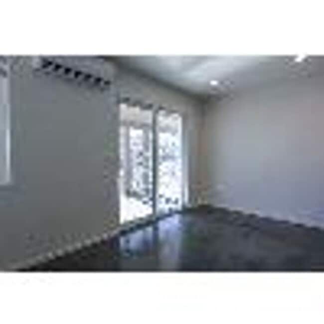 Building Photo - 8571 Spouse Dr
