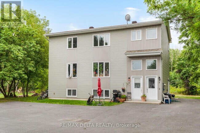 Building Photo - 5054 County 10 Rd