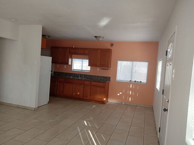 Foto del edificio - Sweet 1 bedroom 1 bath in 29 Palms