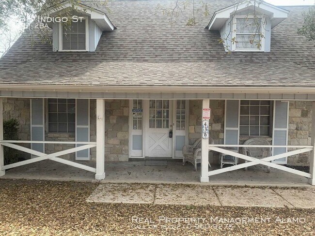 Building Photo - 438 Indigo St