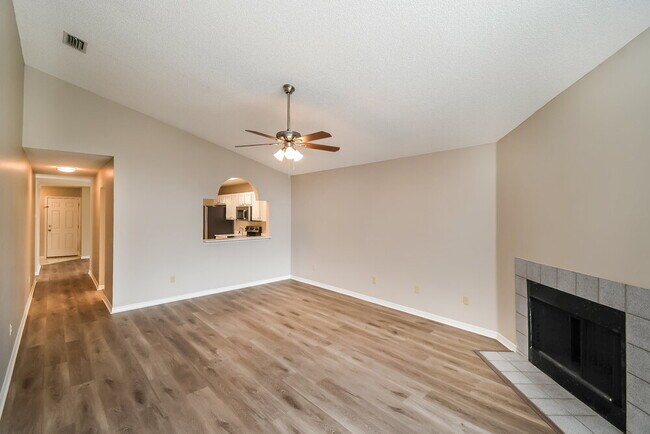 Foto del edificio - 2847 Lantana Lakes Dr W