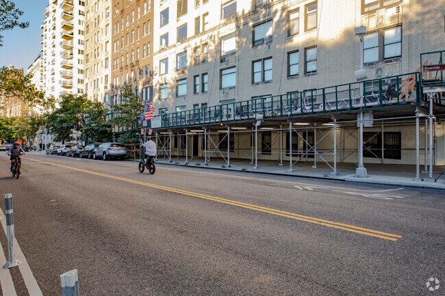 52 Riverside Dr New York, NY 10024 - 52 Riverside Drive Owners Corp