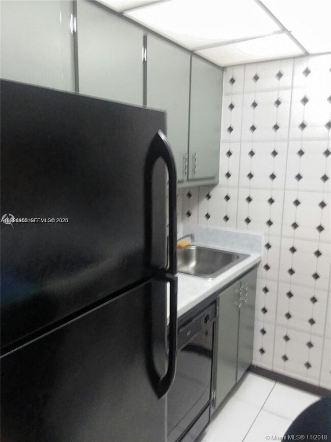 Building Photo - 5991 Washington St