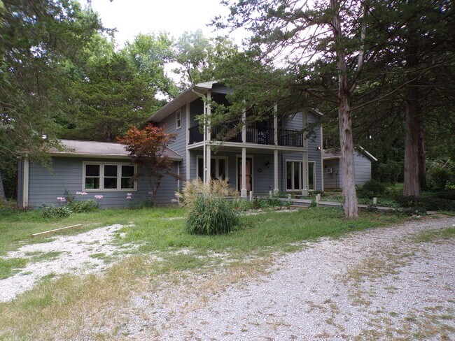 Foto del edificio - Unique 2 Bed 2.5 Bath Country Home!