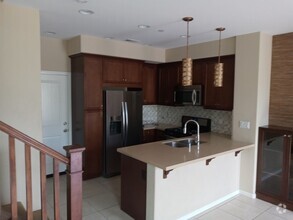 Building Photo - 44017 Arcadia Ct