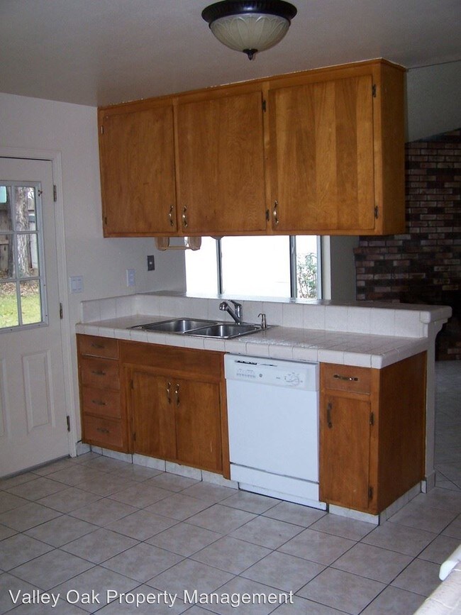 Building Photo - 3 br, 2 bath House - 105 Eula Drive