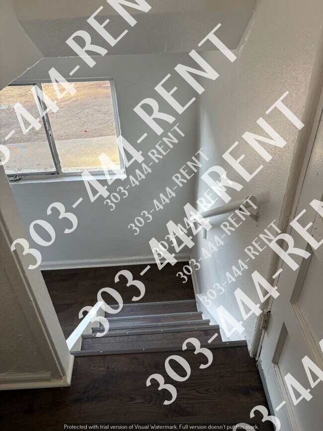 Building Photo - 10625