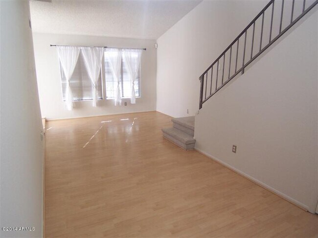 Foto del edificio - 8625 E Belleview Pl