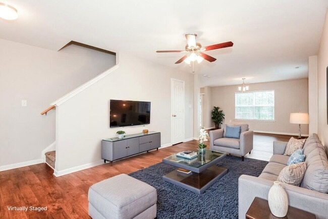 Building Photo - 4905 Broad Leaf Ct