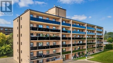 Building Photo - 573 N Service Rd