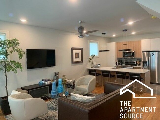 Photo - 6115 S University Ave Townhome