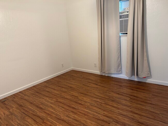 Building Photo - 25909 Catherine Way
