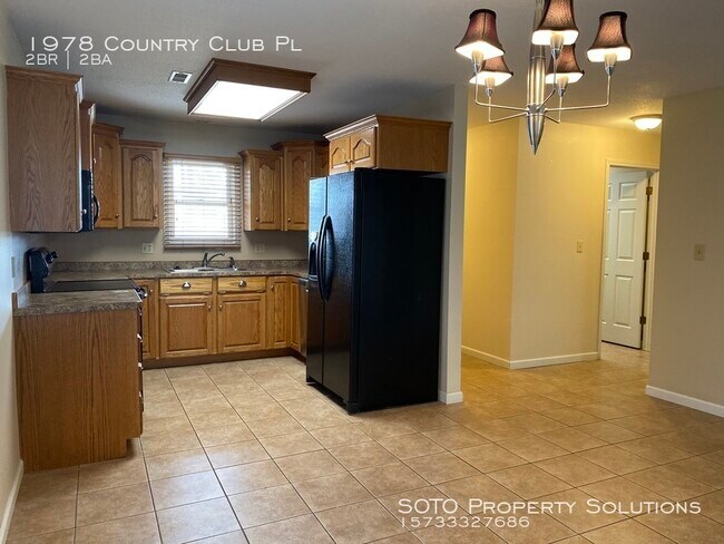 Building Photo - 2BD/2BA Duplex in Jackson