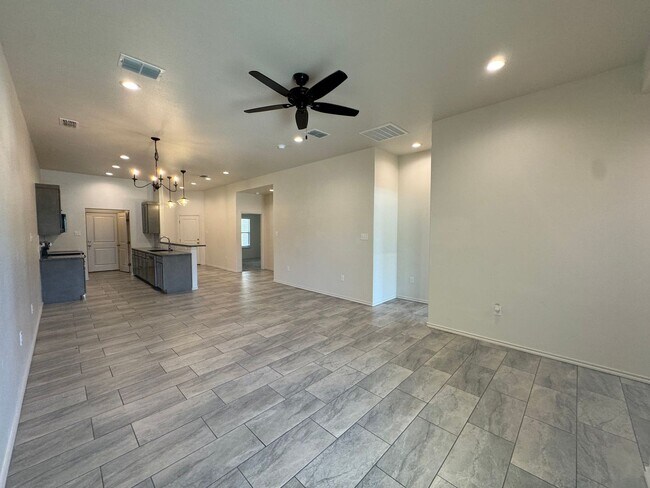 Foto del edificio - Available Now- Half Off First Months Rent!