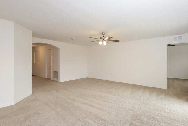 Building Photo - 745 Chatham Walk