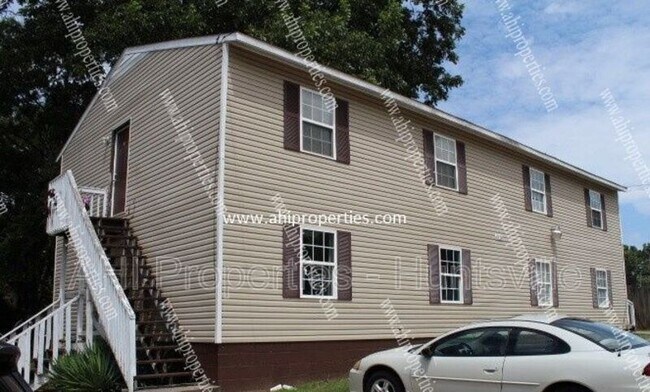 Building Photo - 4120 Penny St SW