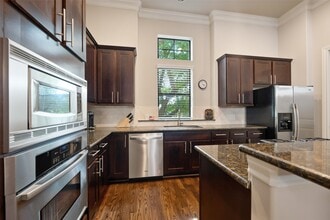 Building Photo - 1629 Upland Lakes