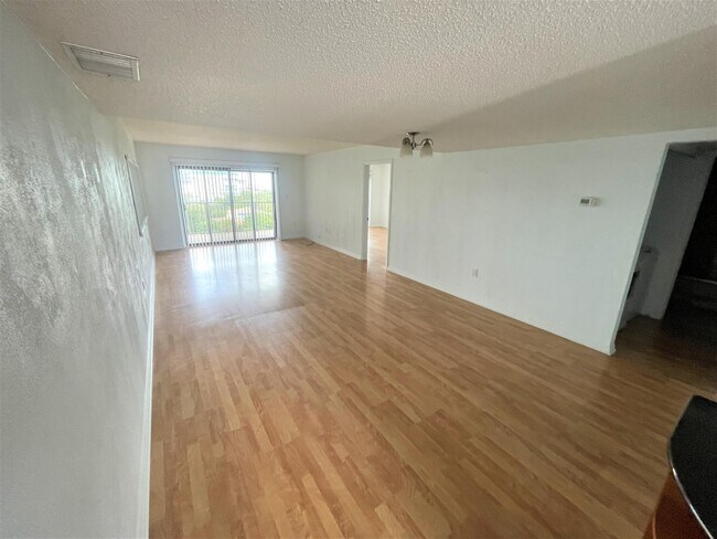Building Photo - 3170 N Atlantic Ave