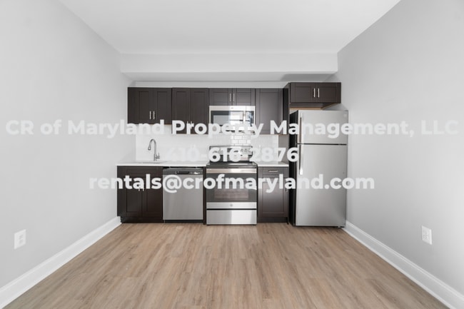 Building Photo - WAITLIST APPLICATIONS ONLY