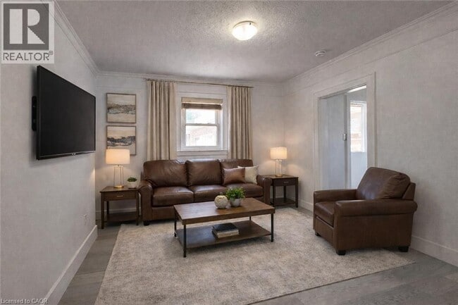 Building Photo - 480 Ottawa Street S