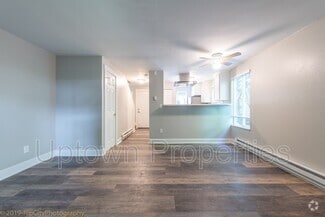 Building Photo - 3371 SW Garden View Ave