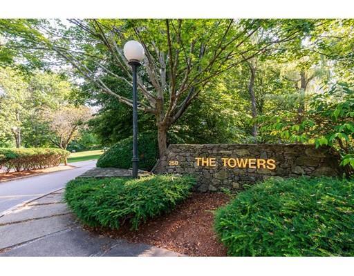 Foto principal - 250 Hammond Pond Pkwy