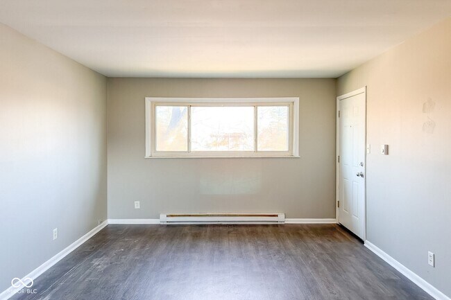 Foto del edificio - 5905 Devington Rd