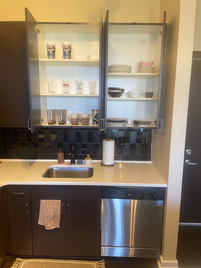 Foto del edificio - 525 E 6th St