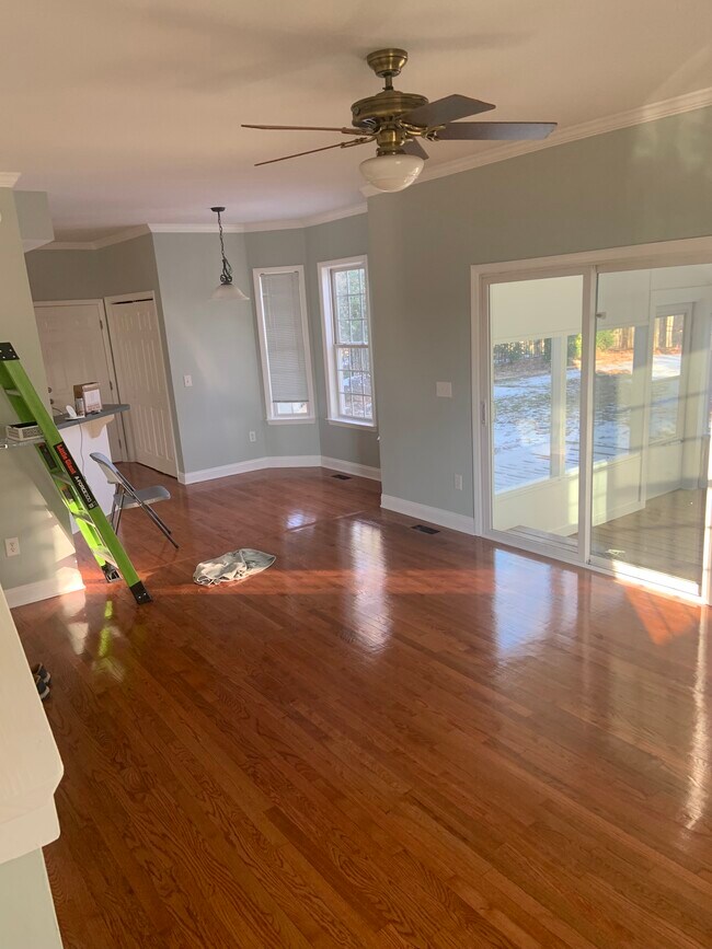 Foto del edificio - 410 Chatham Forest Dr